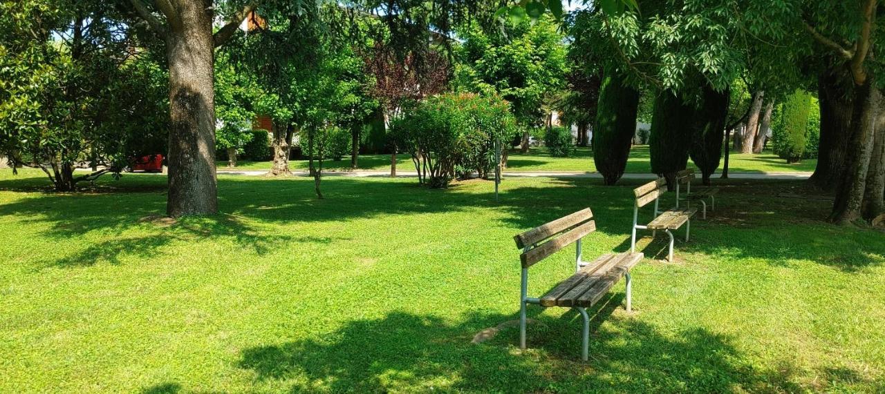 Casa Francesca Διαμέρισμα Πεσκιέρα ντελ Γκάρντα Εξωτερικό φωτογραφία